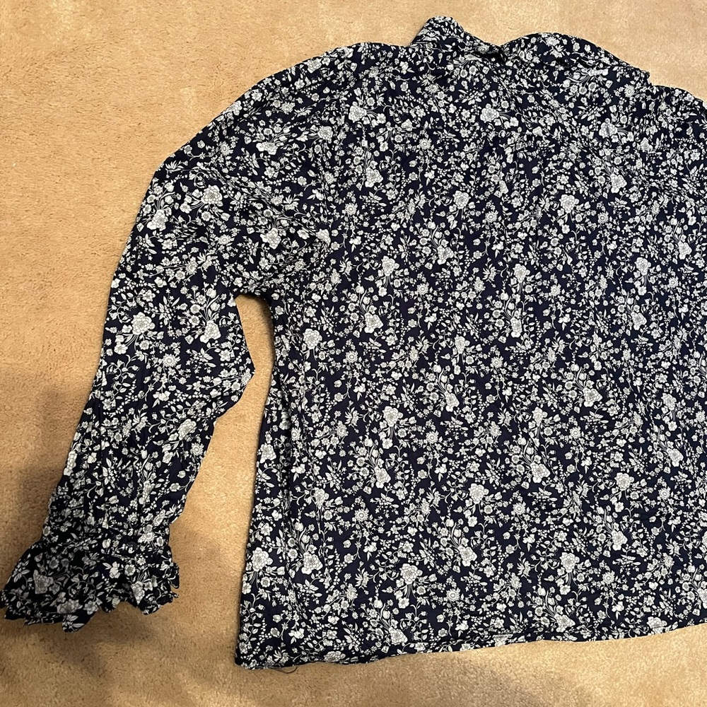 J Crew Liberty Black & White Floral Long Sleeve Blouse BT808
